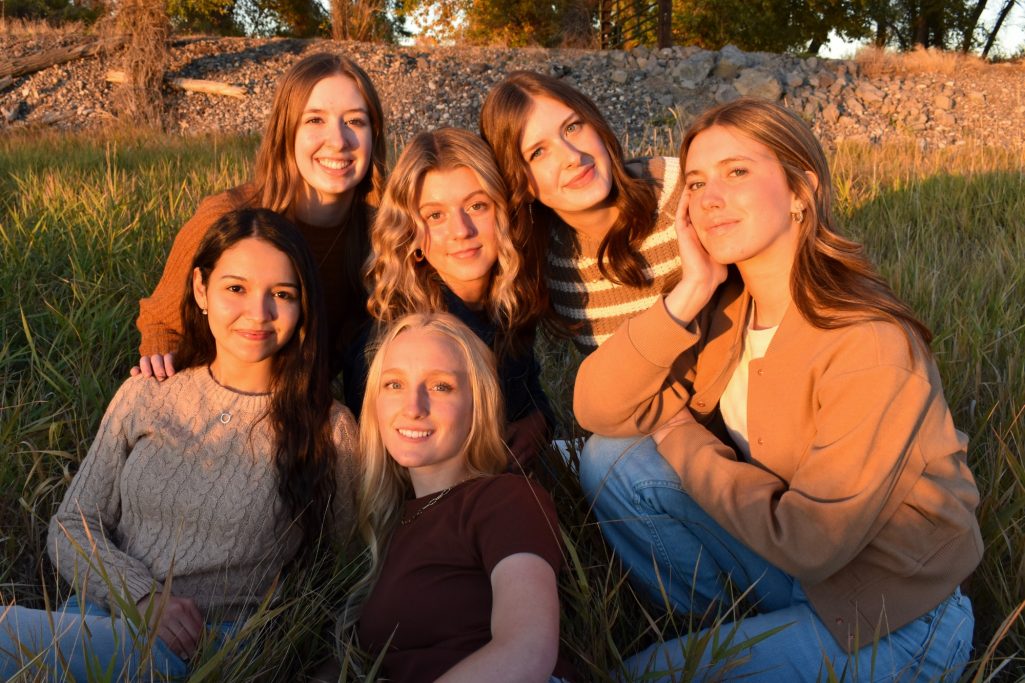 College Roommates - Menan, Idaho